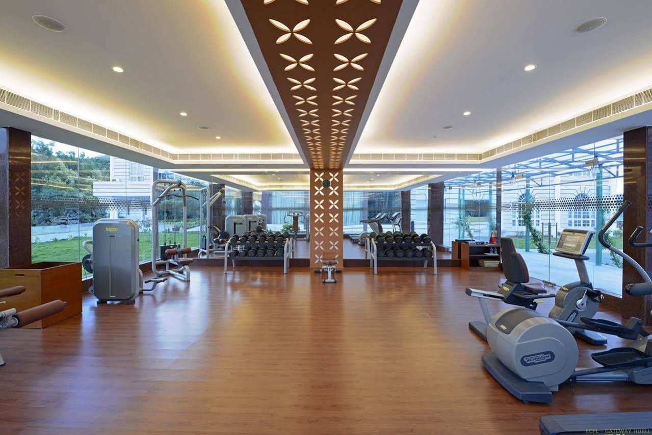 Hotel Naveen Lakeside Hubli Ngoại thất bức ảnh